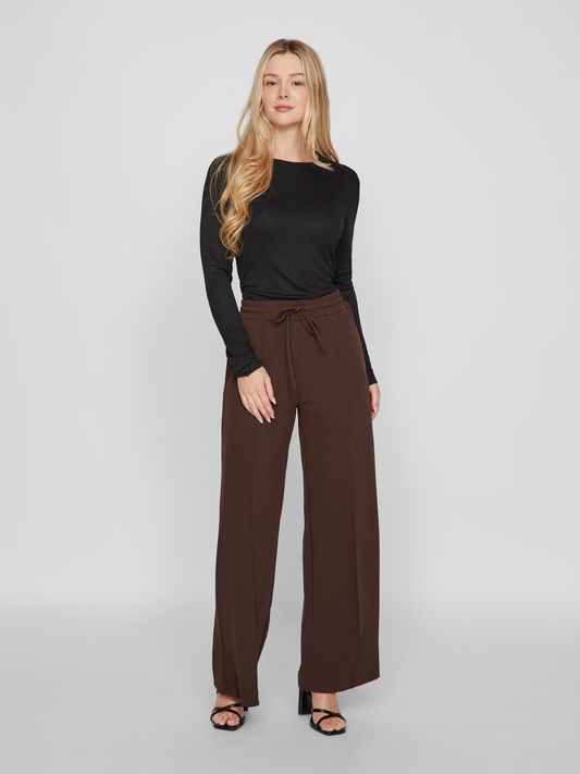 model_shot-front_full