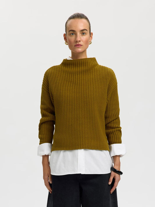 model_shot-front
