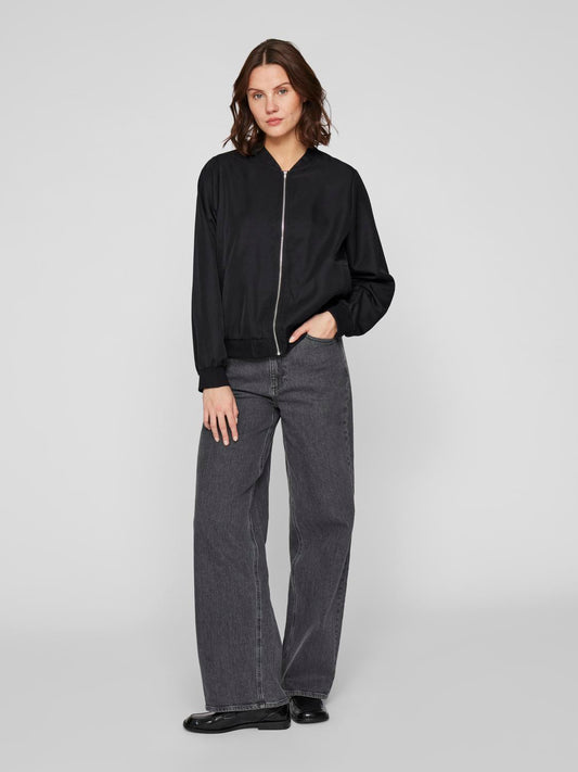 model_shot-front_full