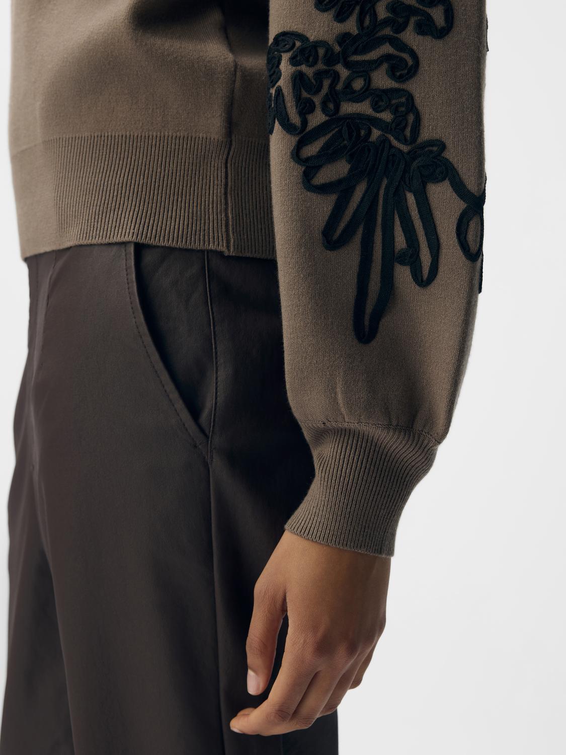 model_shot-detail