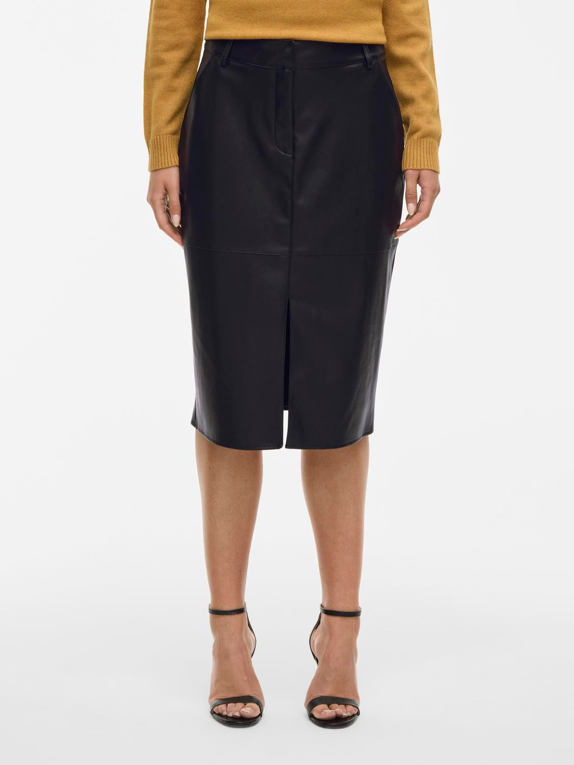 model_shot-front