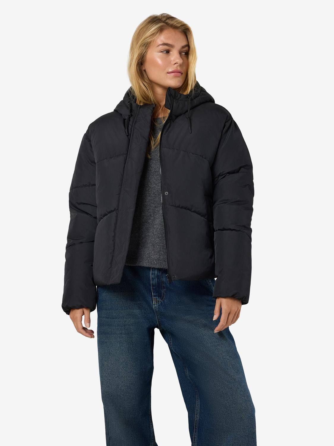 model_shot-front