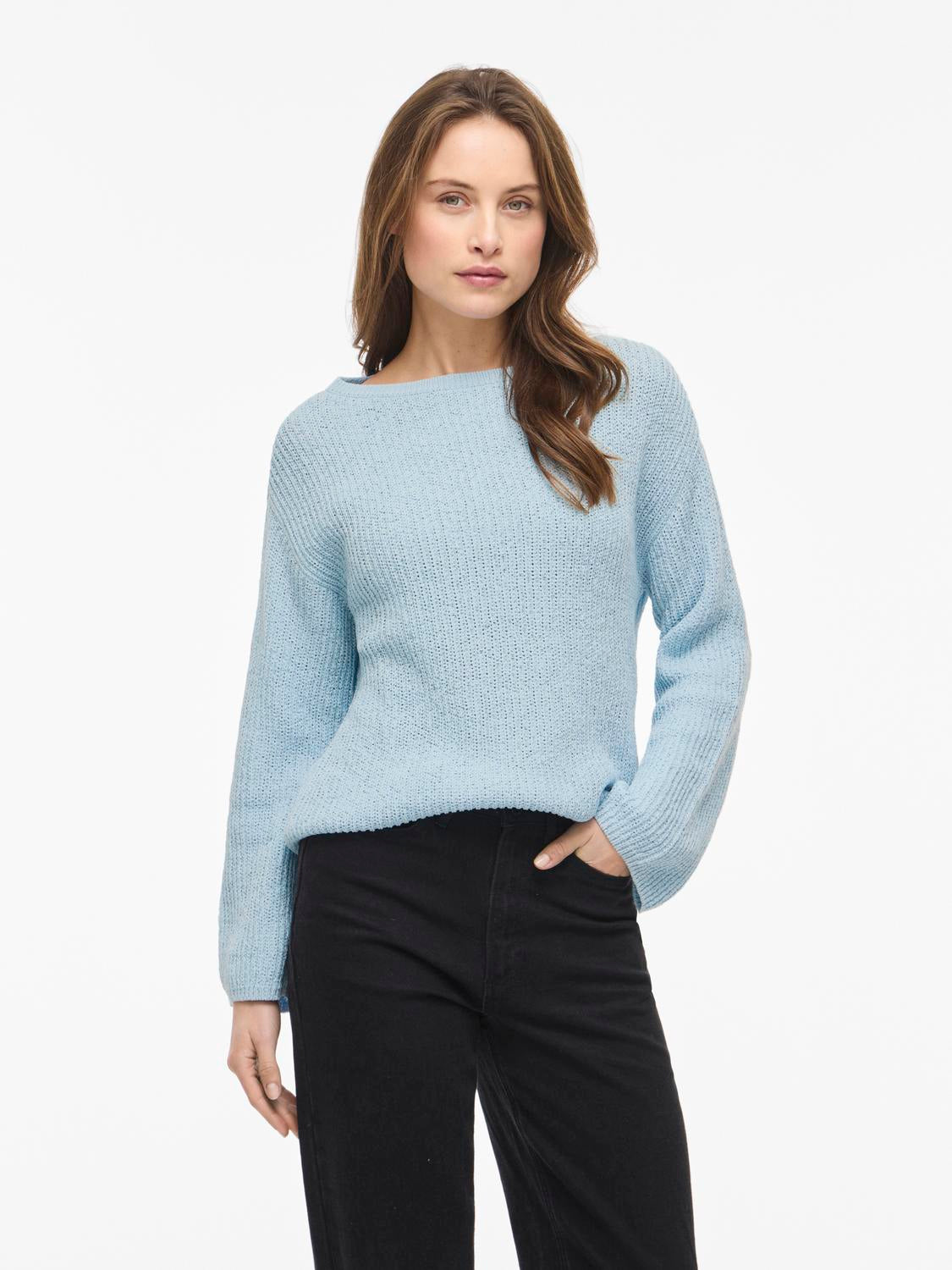 model_shot-front