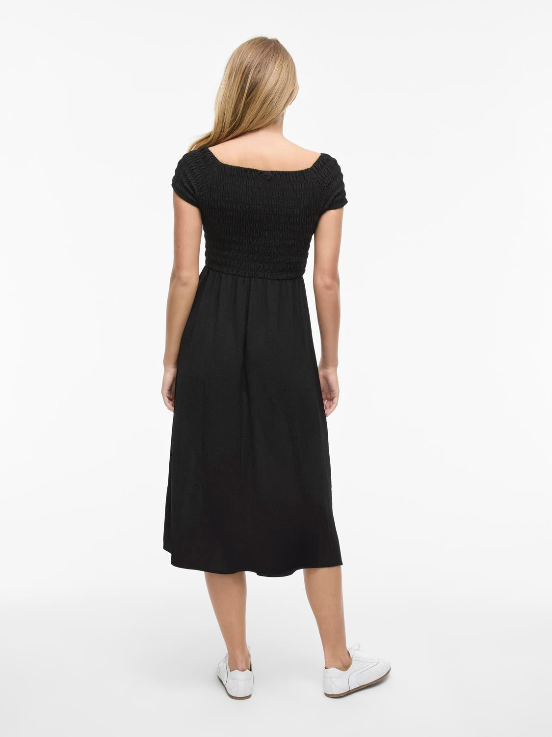 model_shot-back