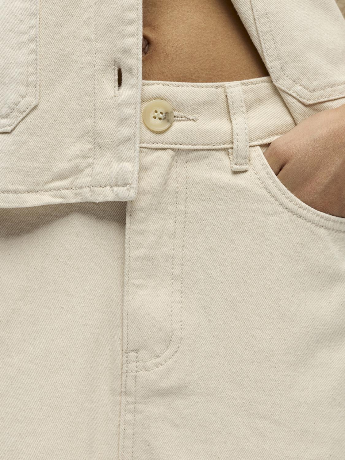 model_shot-detail