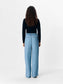 model_shot-back
