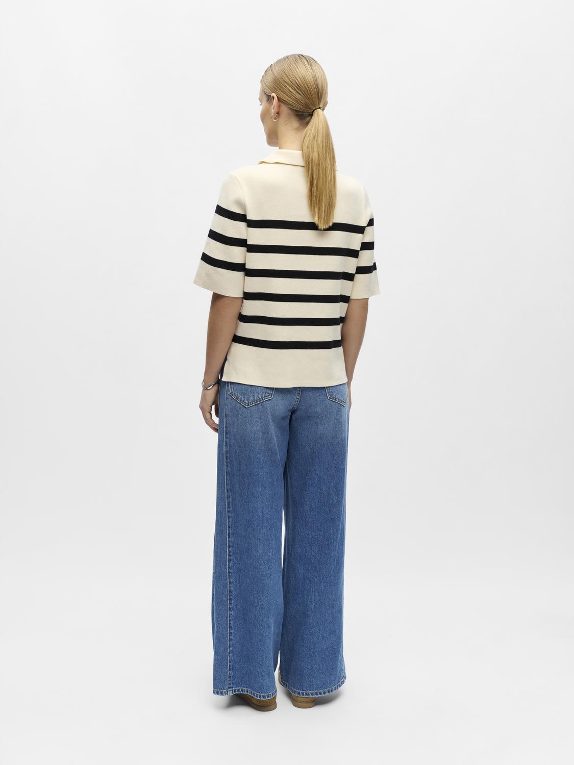 model_shot-back