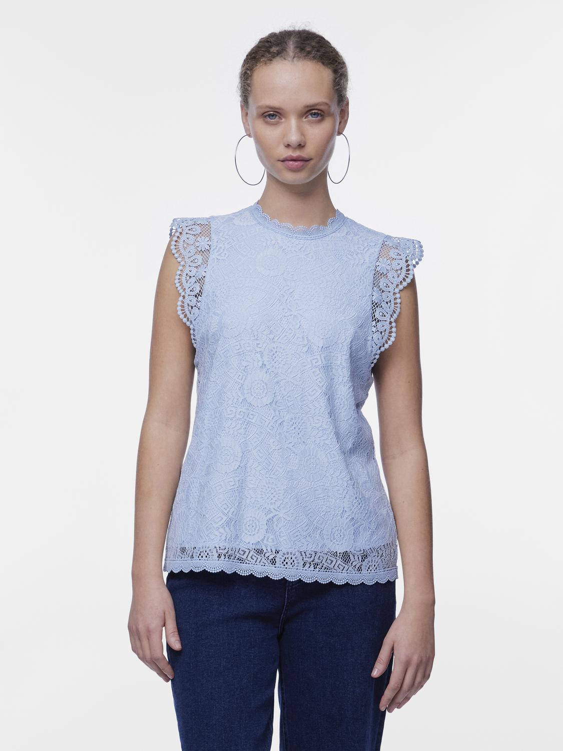 model_shot-front