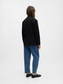 model_shot-back