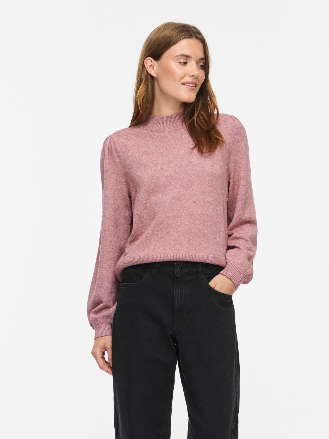model_shot-front