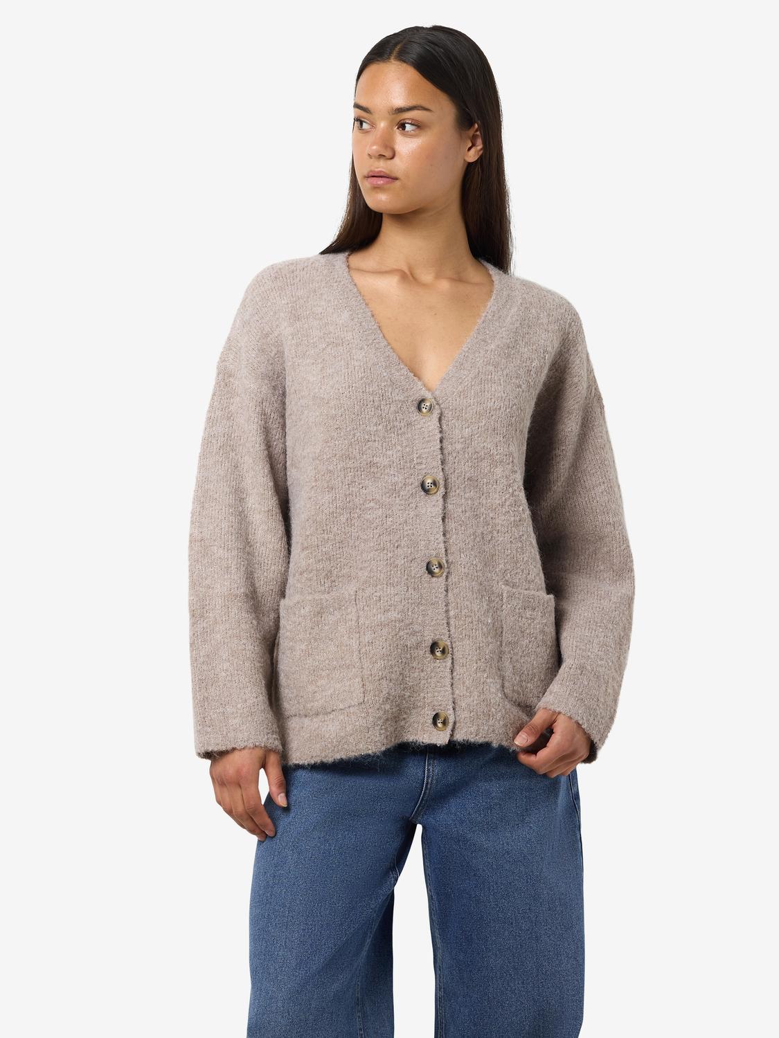 model_shot-front