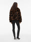 model_shot-back