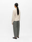model_shot-back