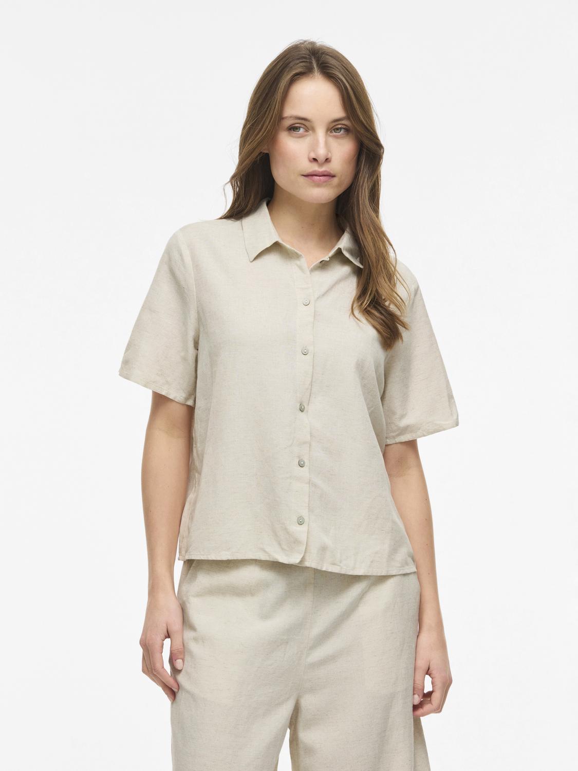 model_shot-front