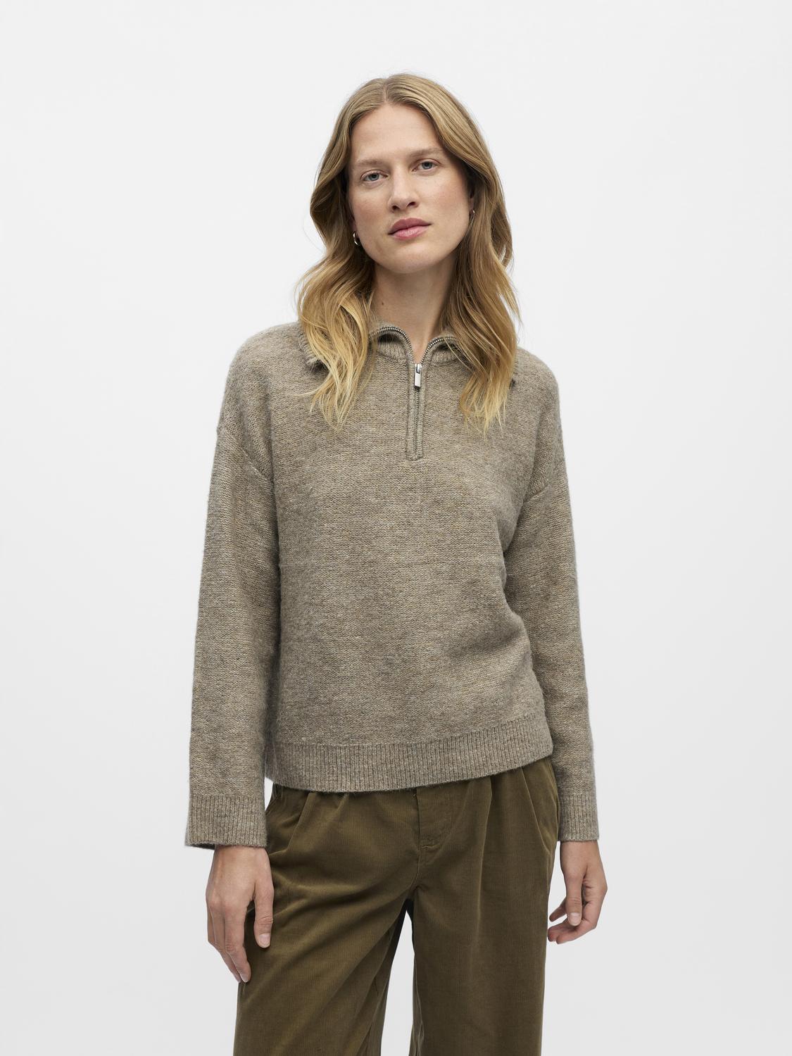 model_shot-front