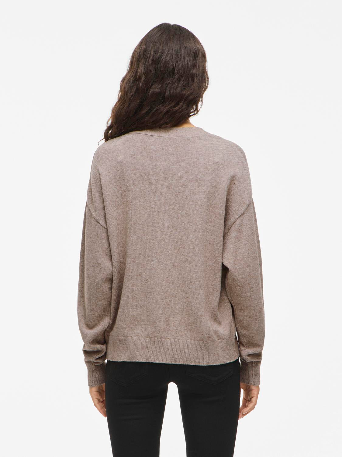 model_shot-back