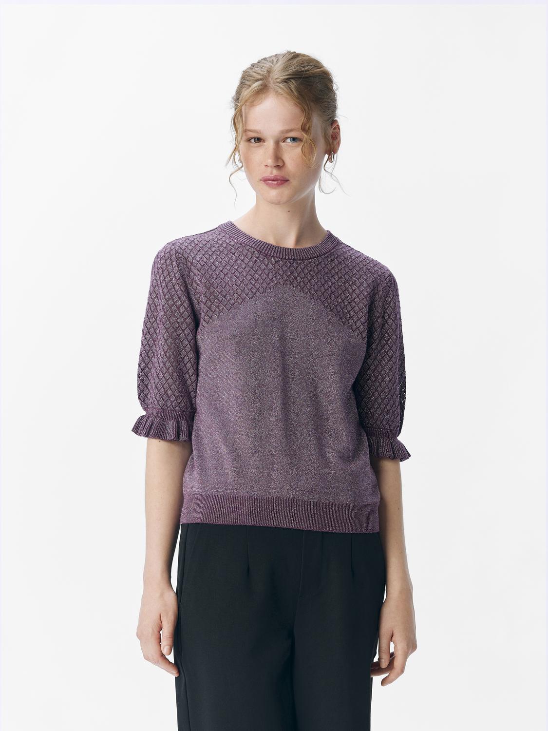 model_shot-front