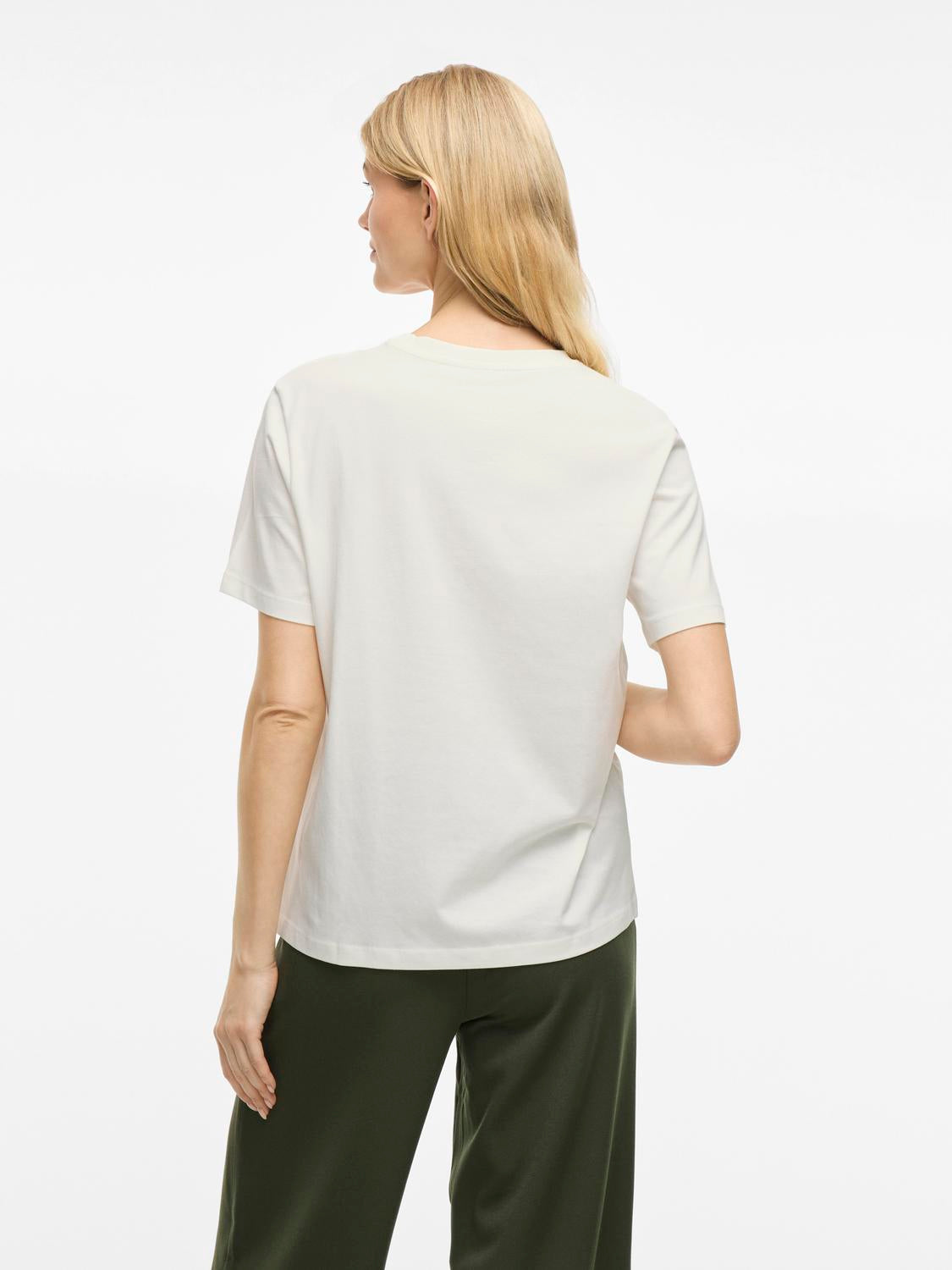 model_shot-back