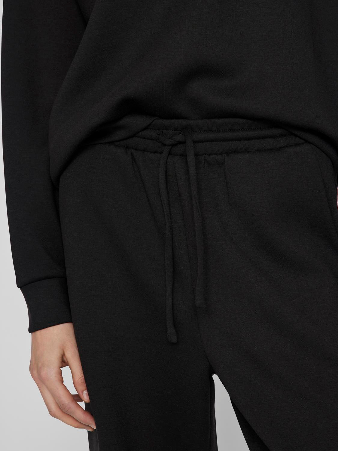 model_shot-detail