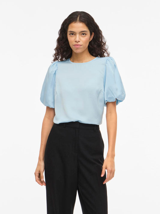model_shot-front