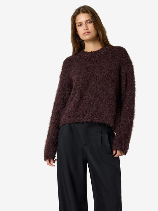 model_shot-front