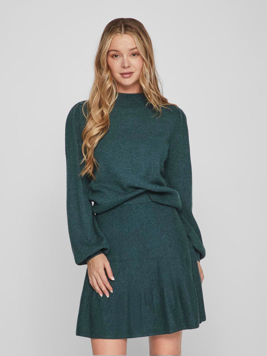 model_shot-front