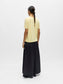model_shot-back