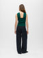 model_shot-back
