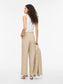 model_shot-back
