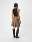model_shot-back