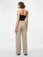 model_shot-back