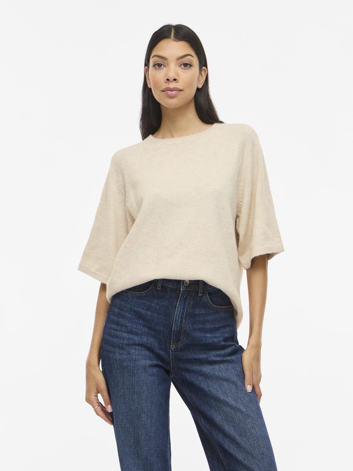 model_shot-front