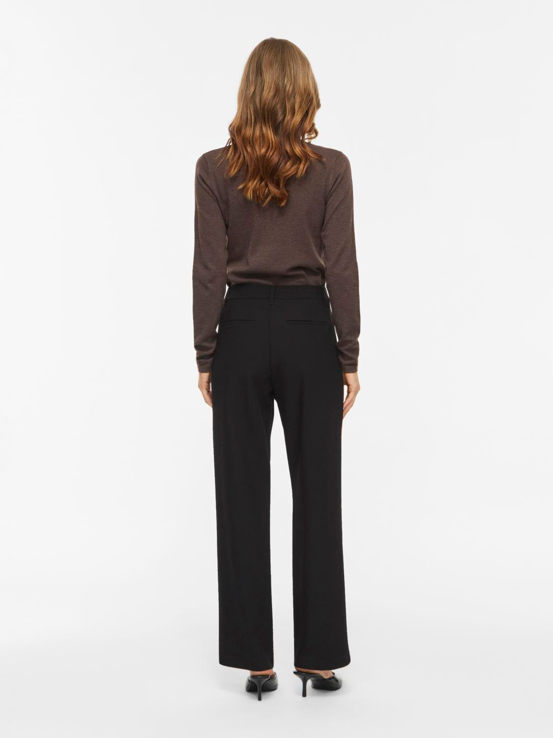model_shot-back