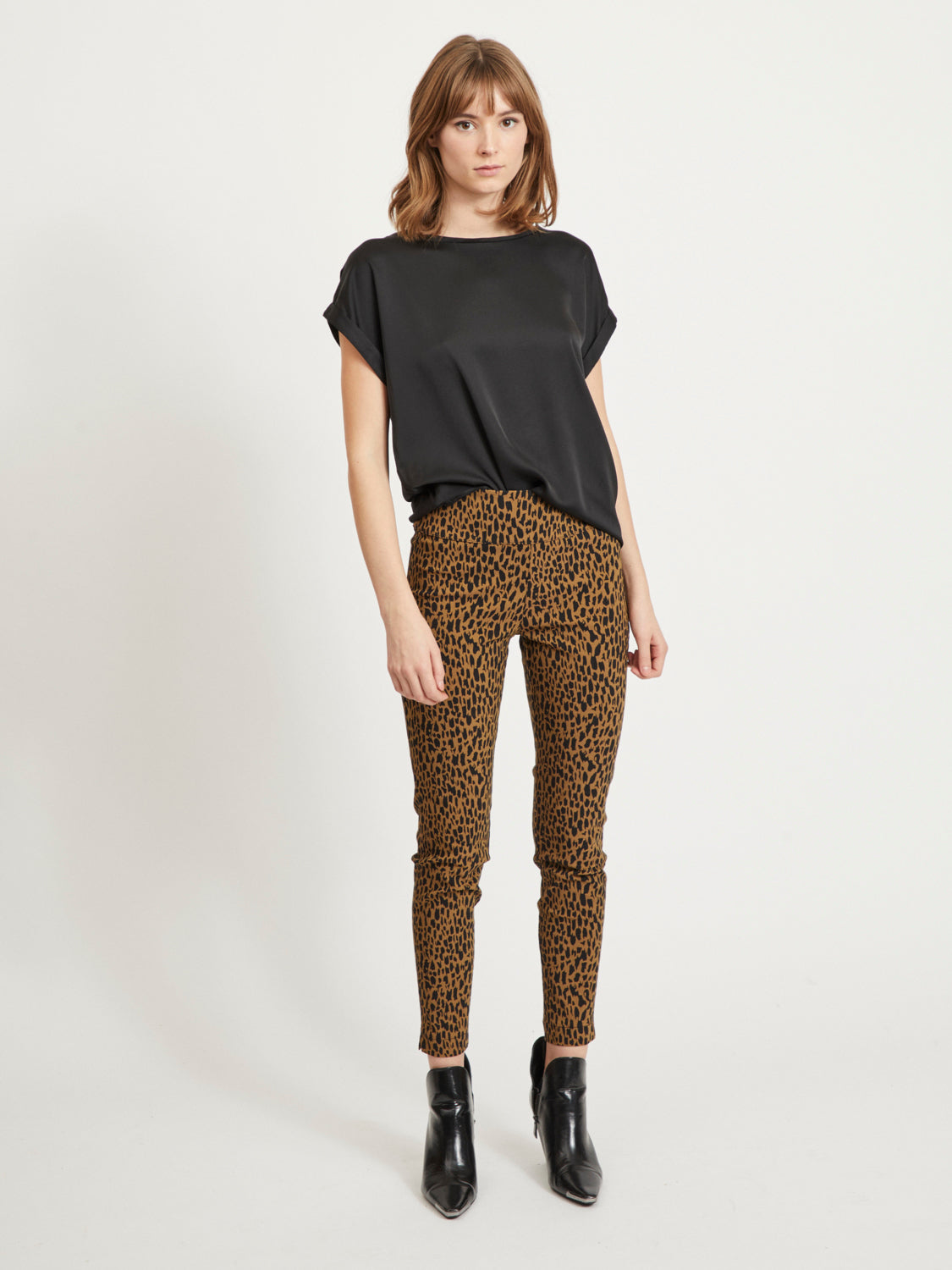 Juoda moteriška palaidinė, Vila Clothes
